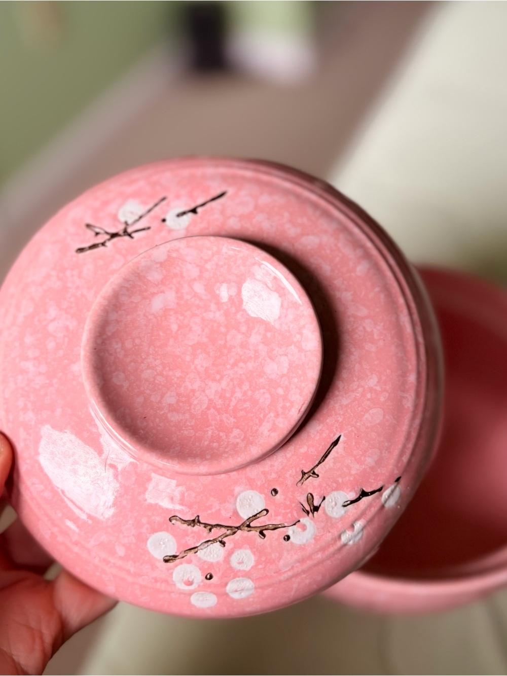 Traditional Oriental Pink Cherry Blossom Rice Bowl with Cover - Picture 2 of 10